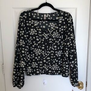 Mudd Black Floral Button-Front Blouse
